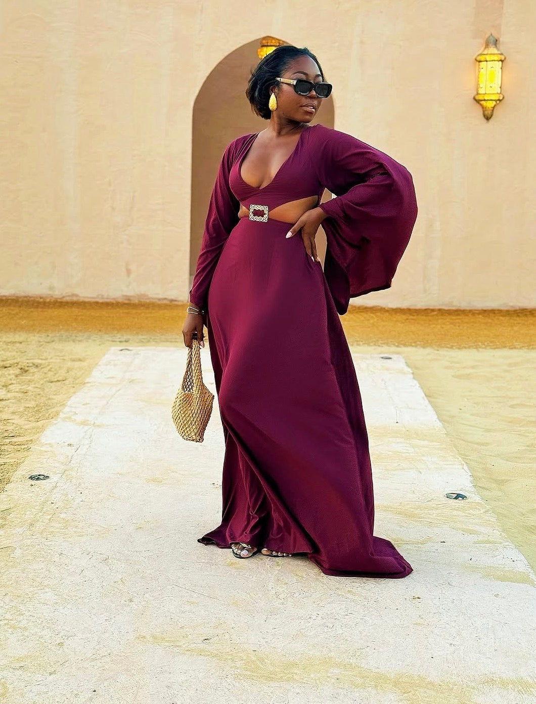 MAROON OMETSEY LONG FLARE SLEEVE MAXI DRESS WITH KEYHOLE